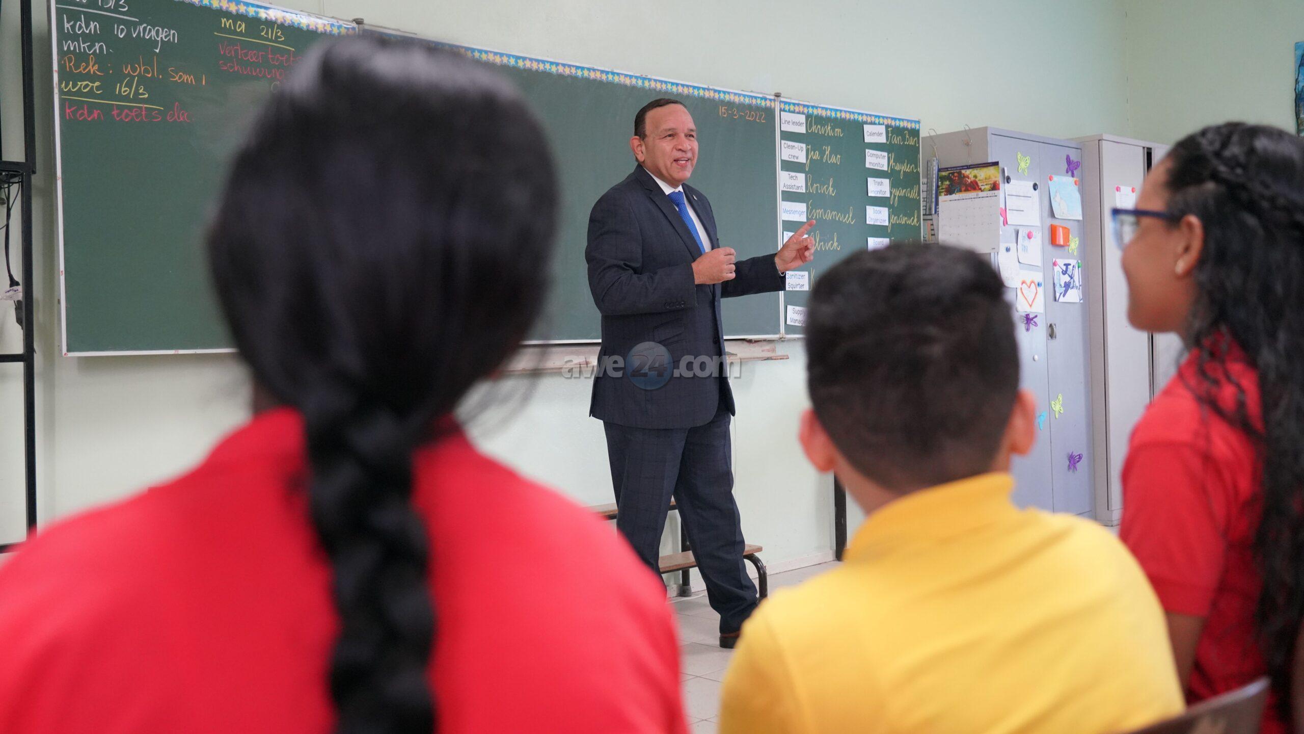 COLEGIO FELIPE B TROMP2 Bo centro di informacion pa Aruba
