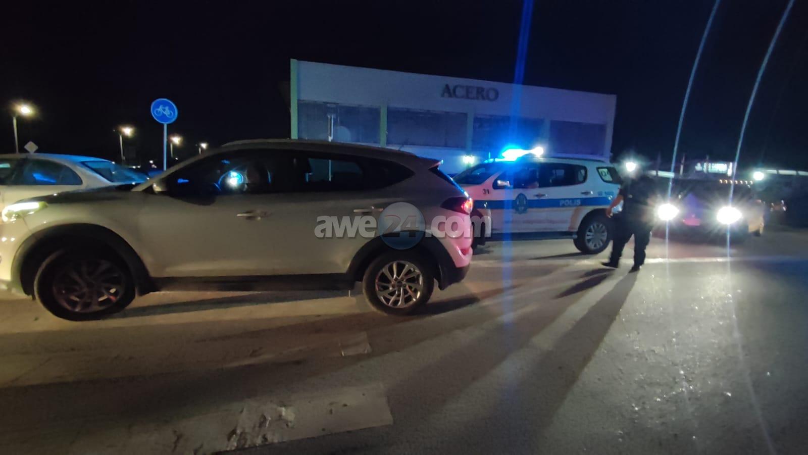 Auto Raska Polis a wak auto pasa rasca otro ora nan tabata atendiendo cu un otro ...