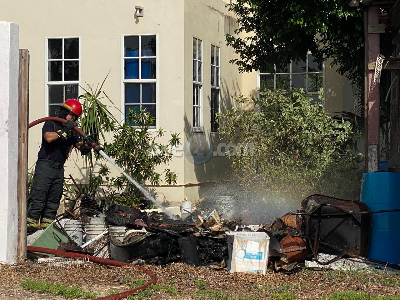 Backyard Trash Fire Threatens Home Near Sasakiweg in Aruba