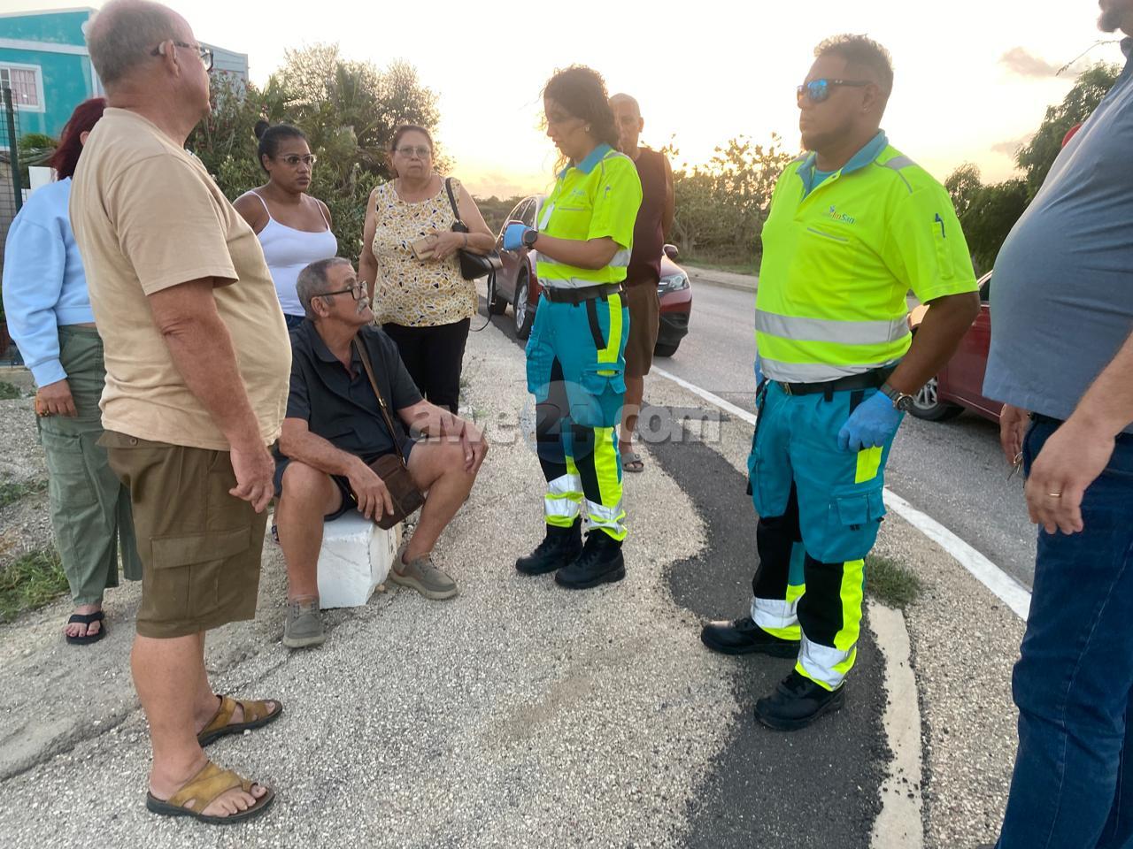 Mitsubishi Driver Narrowly Avoids Crash as Suzuki Vitara Approaches