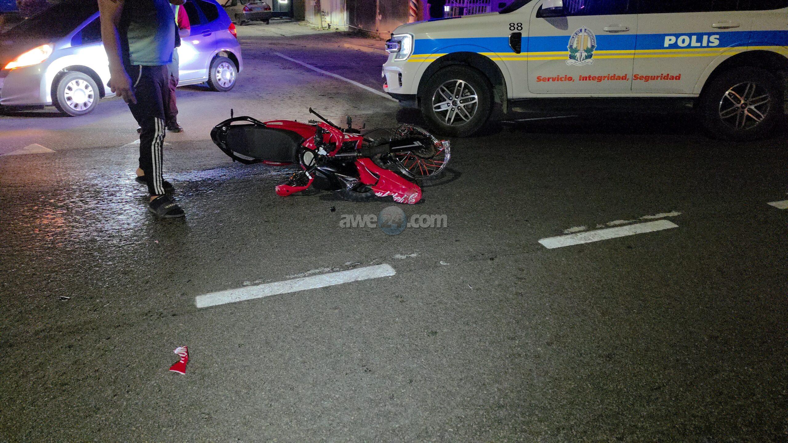 Ford Mustang Driver Misjudges Speed, Rear-Ends Motorcyclist in Savaneta