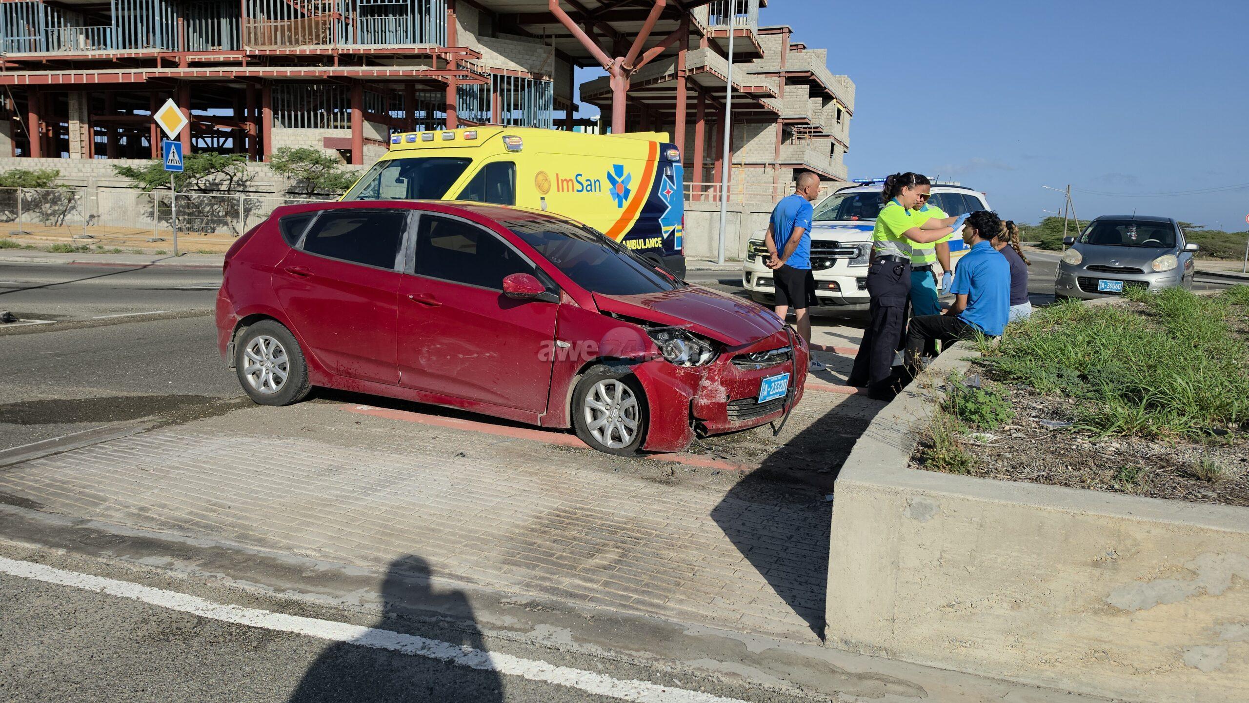 Young Driver Loses Control, Crashes Into Light Pole Near Superfood Roundabout