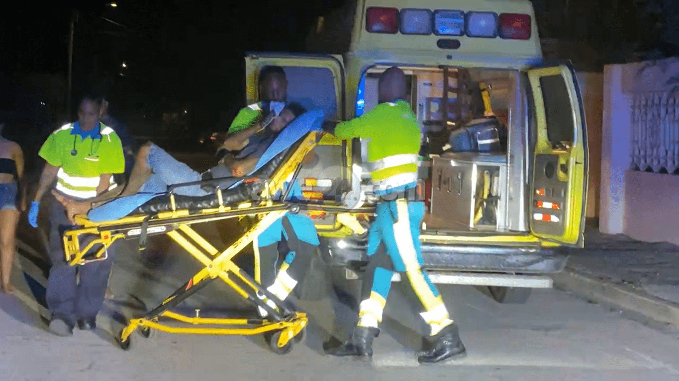 Motorcyclist Injured After Crashing Into Illegally Parked Car in Aruba