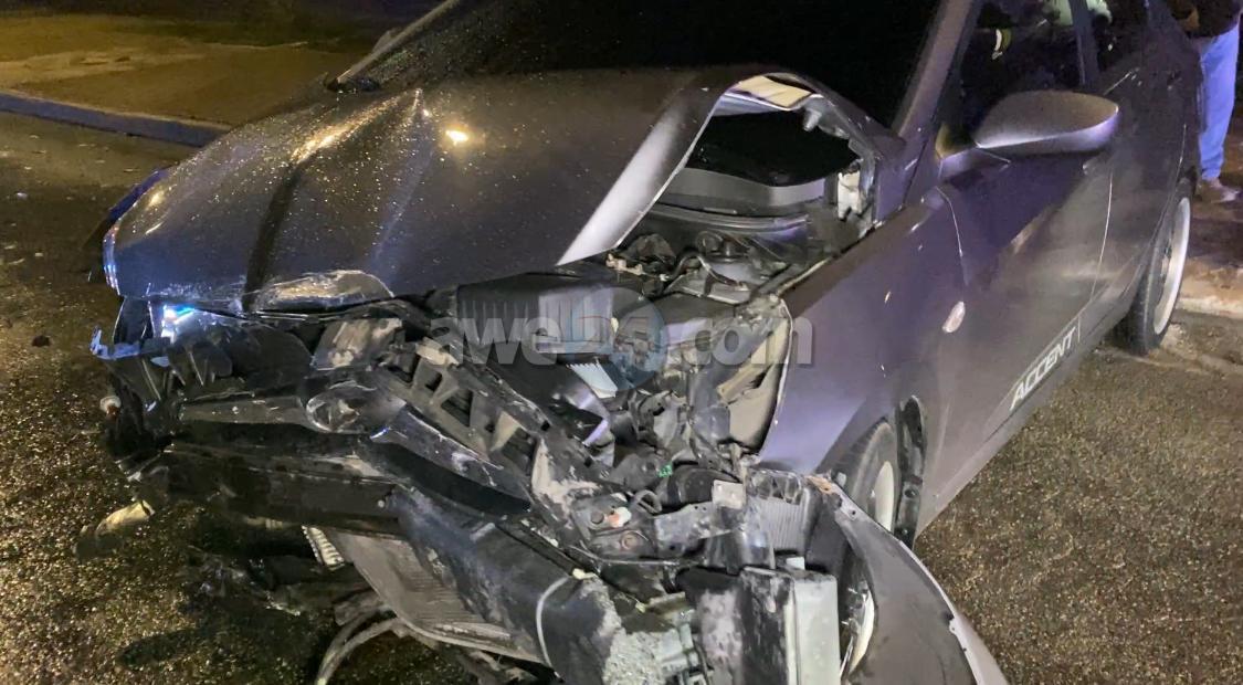 Driver loses control at Las Americas roundabout, hits Toyota Yaris head-on
