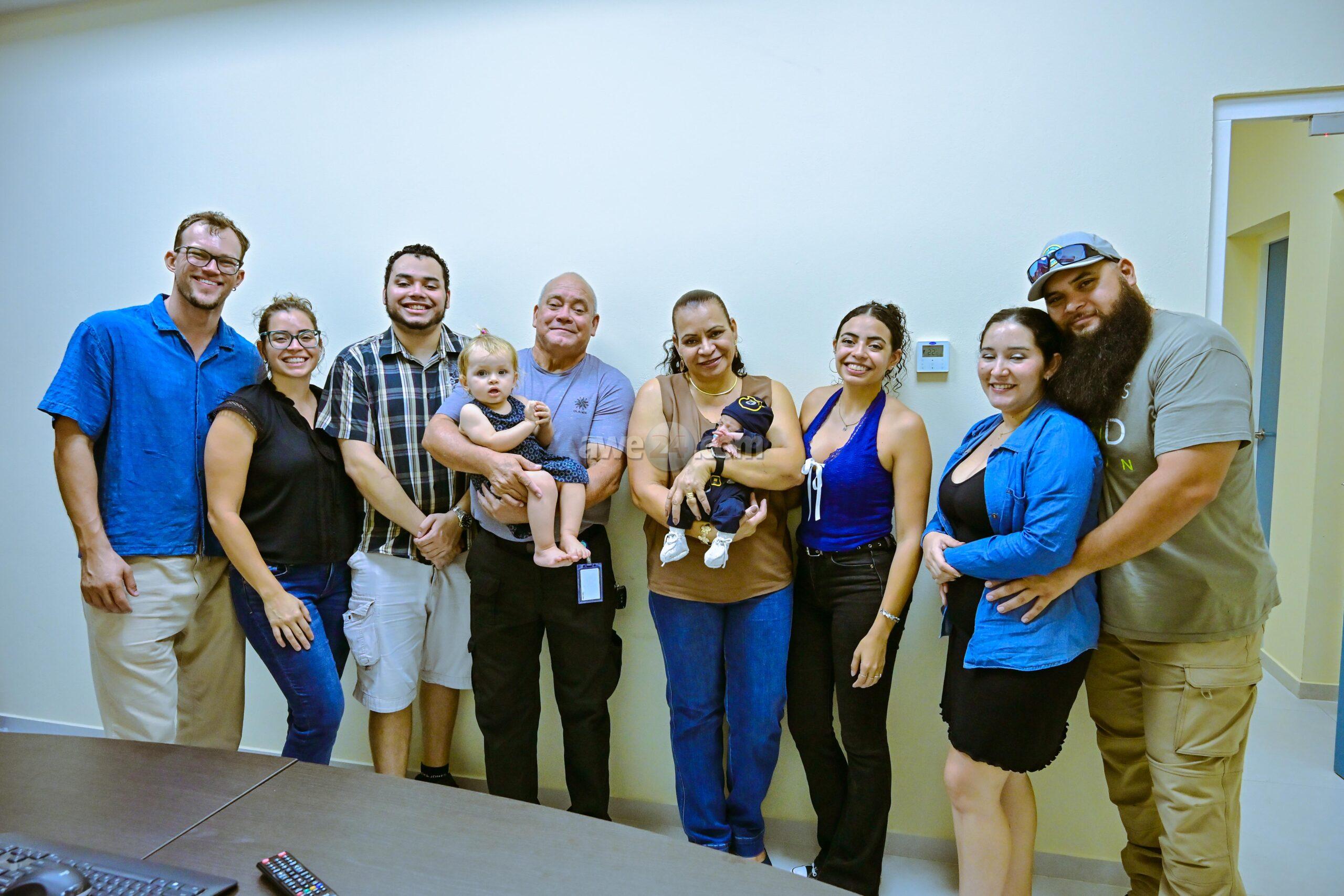 Aruba Police Dispatch Center Honors Retiring Officer Alwin Harms