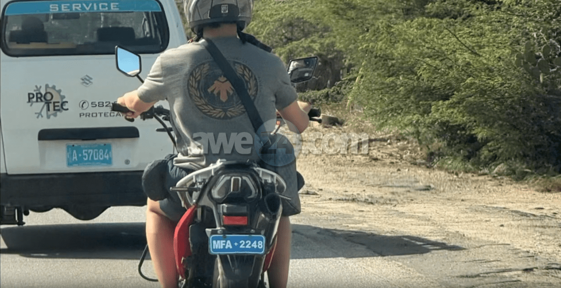PUEBLO TA REPORTA: MOTOCICLISTA CU MANIOBRA PELIGROSO RIBA CAMINDA!