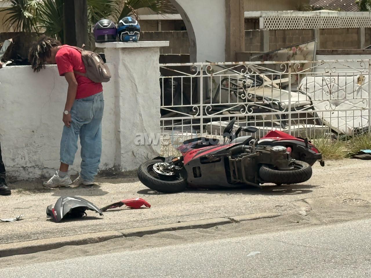 Young Motorcyclist Injured in Santa Helenastraat Crash