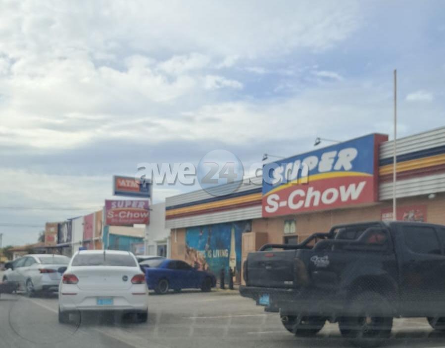 PUEBLO TA REPORTA: ACCIDENTE CU MOTOCICLISTA LEVEMENTE HERIDA NA SAVANETA