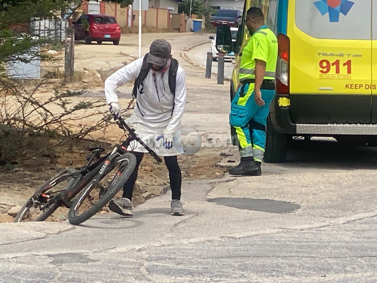 Illegal Cyclist Struck by Car That Failed to Yield in Aruba
