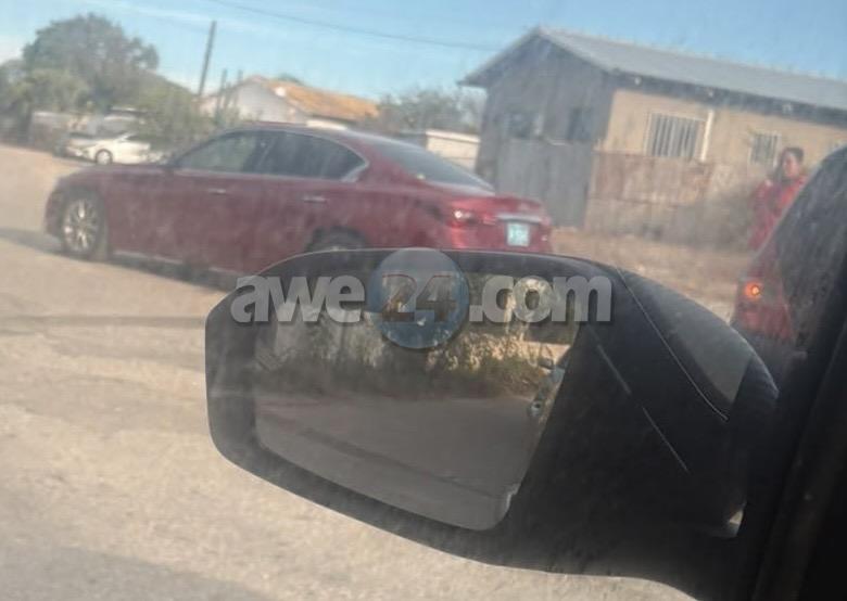 Pueblo ta reporta: Accident patras di Mercal Trading na San Nicolas entre auto preto y cora