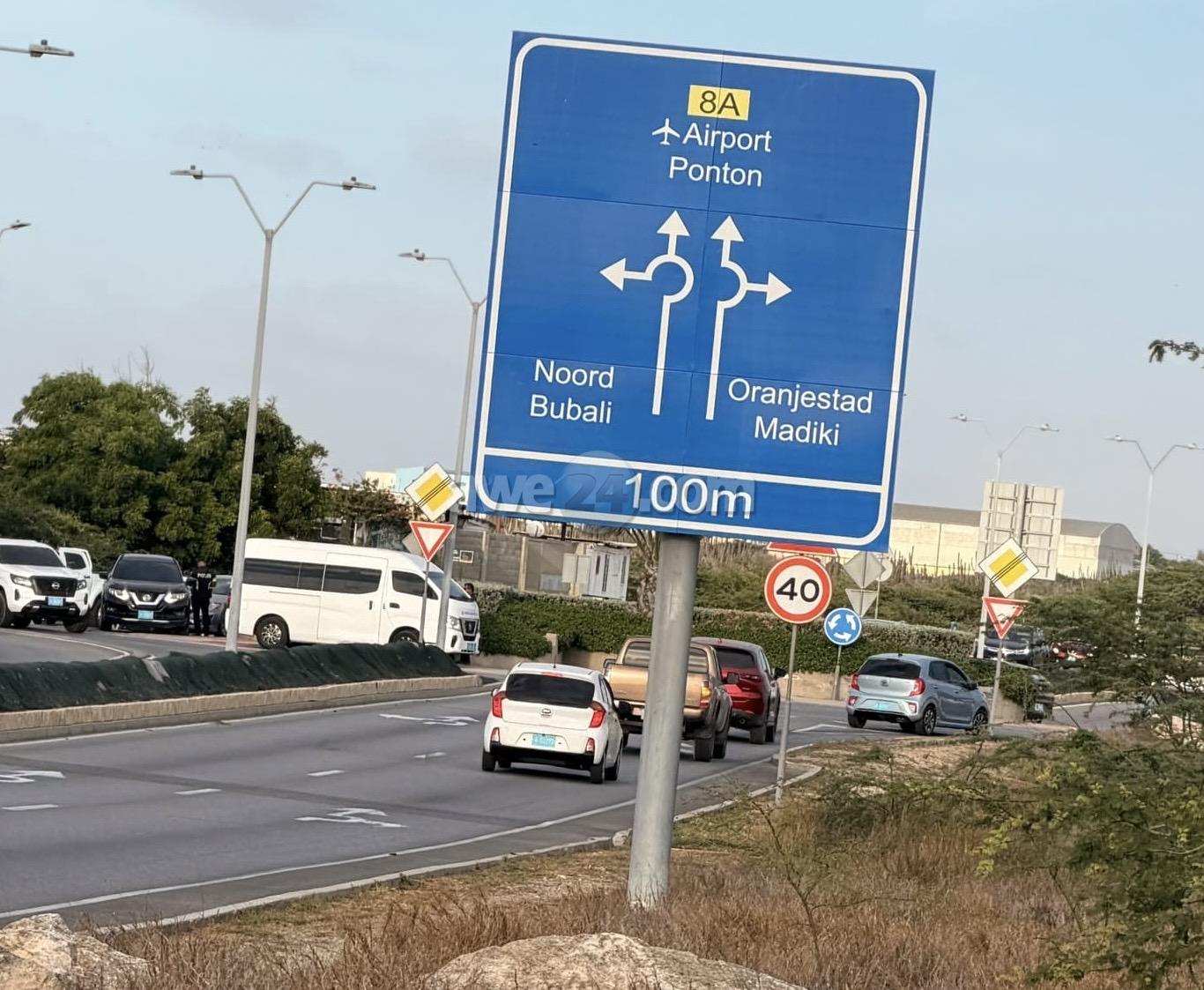 PUEBLO TA REPORTA: Polis cu control di trafico na rotonde Bushiri/Madiki