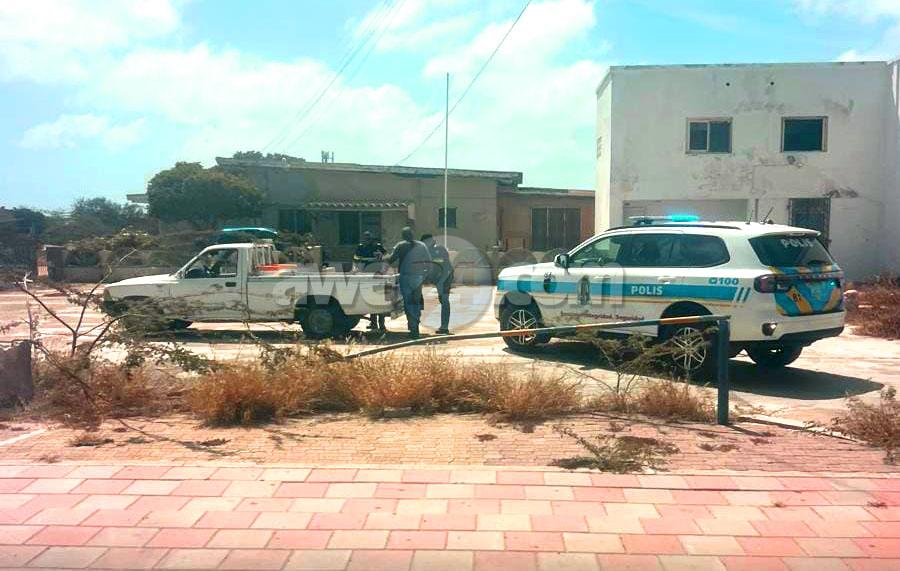 Polis ta sigui cu nan control riba papel y condicion di autonan riba caminda!