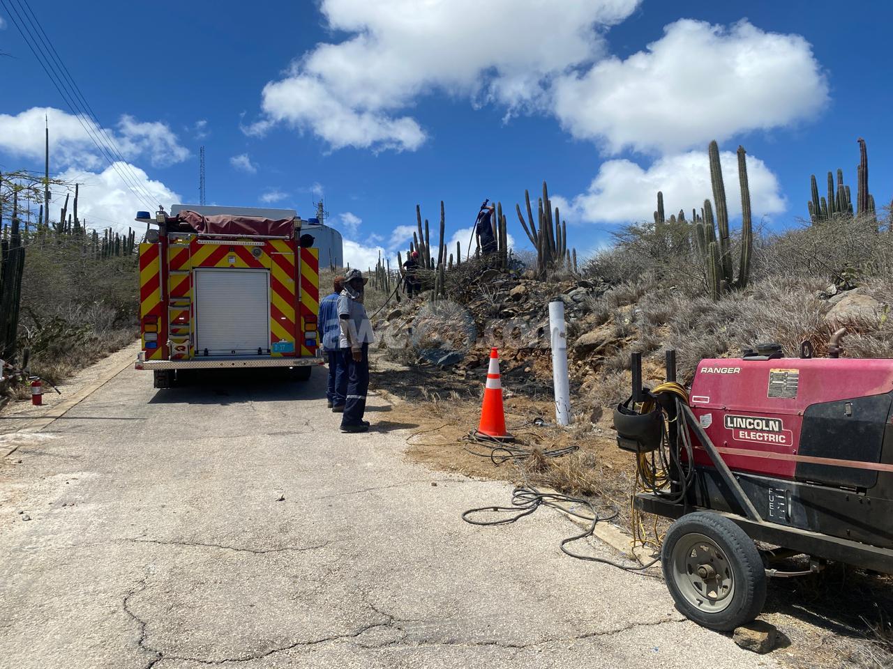 Firefighters Respond to Small Brush Fire on Tanki Jaburibari Hill