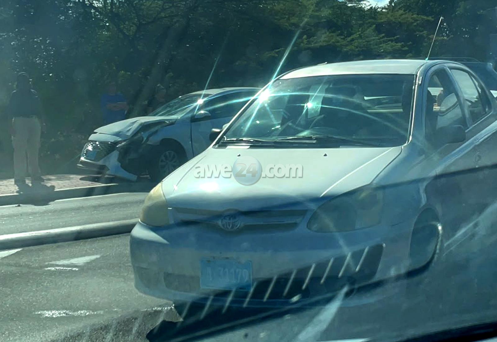 Tourist Driver Fails to Control Speed, Rear-Ends Car at Palm Beach Roundabout
