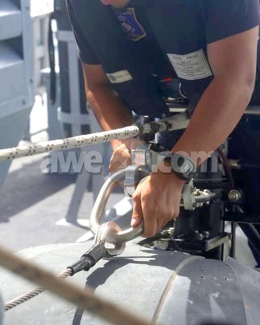 Trabao di tur dia baha y bolbe hisa e RHIB riba e Cutter, y tin biaha ...